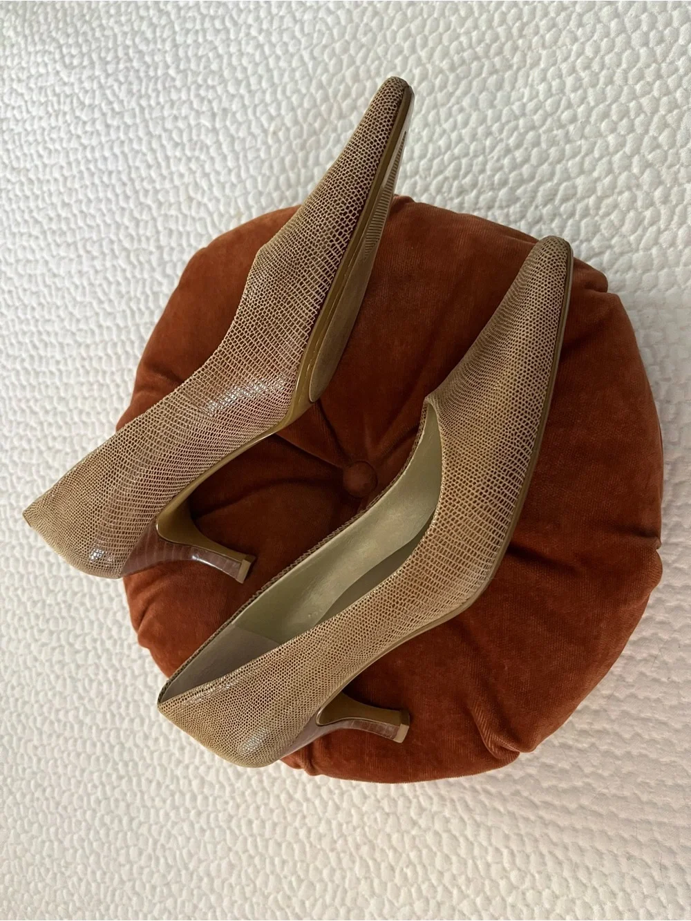Bandolino Taupe Textured Pointed-Toe Pumps